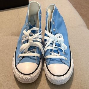 Blue High-Top converse all star women’s sneaker